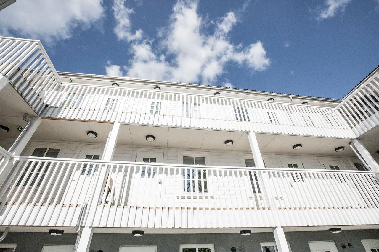 Aparthotel Housing 3*